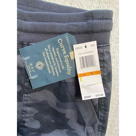 DEMOCRACY Small HIGH RISE CAMOUFLAGE PRINT JOGGERS - Picture 2 of 8